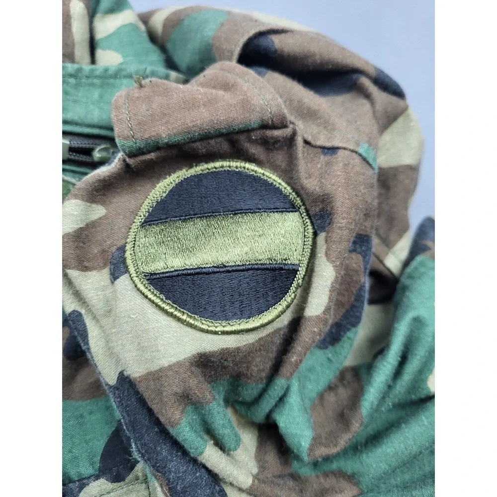Military Cold Weather Field Jacket Mens Medium Green Camo Full‎ Zip Center Cinch